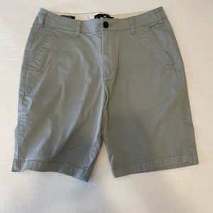 Men’s Grey Hollister shorts